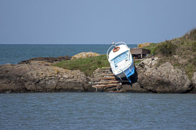 Amasra kalesi, koylar ve liman