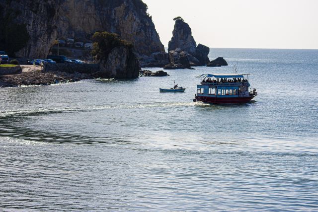Amasra kalesi, koylar ve liman