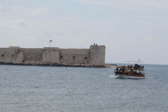 Kızkalesi, Cennet ve Cehennem Obrukları